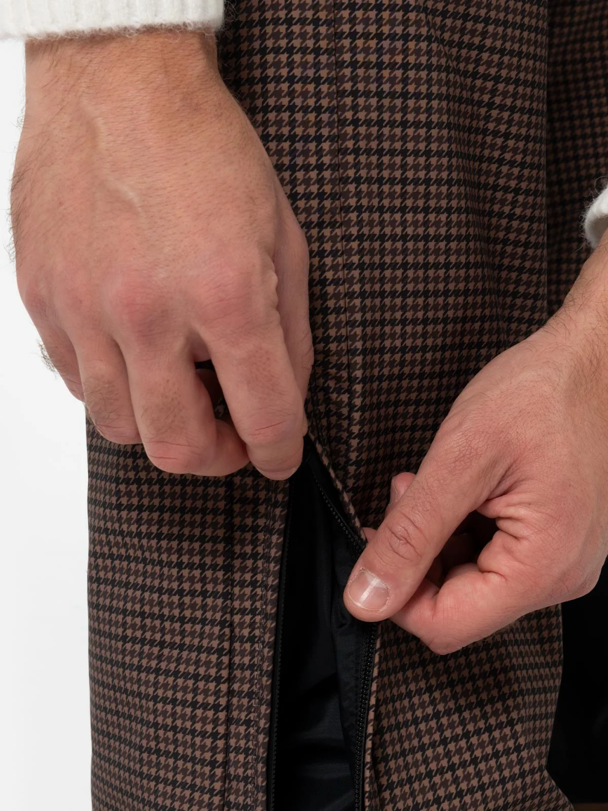 Snowbird technical pants with Recco® technology and pied de poule pattern - Image 5