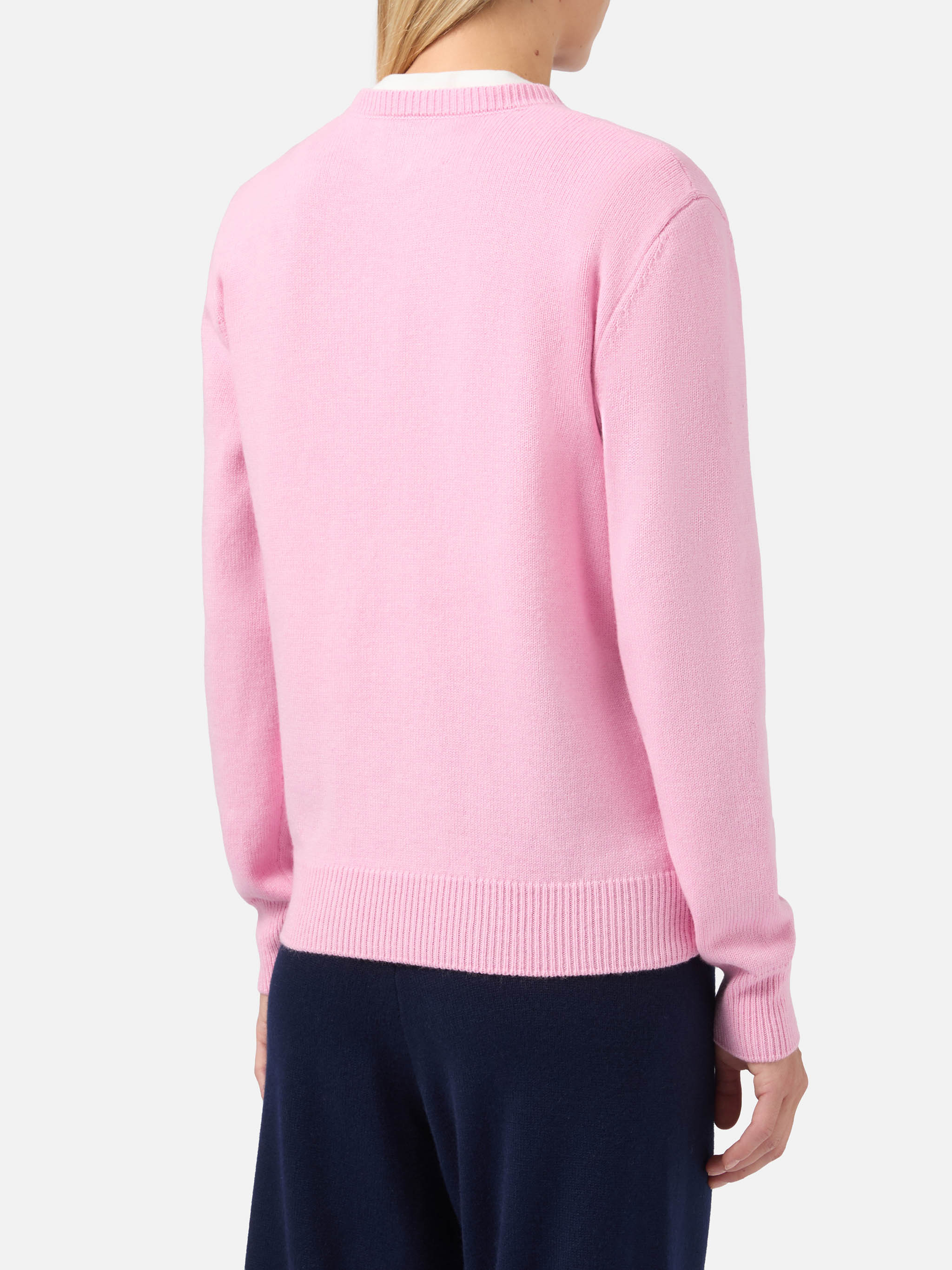 New Queen cashmere-blend sweater in pink with Non vivo senza te(lefono) embroidery - Image 3